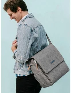 Boxlunch Petunia Pickle Bottom Disney Mickey Love Mickey Mouse Boxy Backpack -Disney Mad Store 15788970 av3