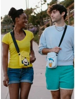 Boxlunch Disney Mickey Mouse Smiling Up Pose Cross Body Bag -Disney Mad Store 19621606 av3